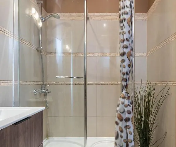 Simkaus Abstrakcija * Κλαϊπέντα